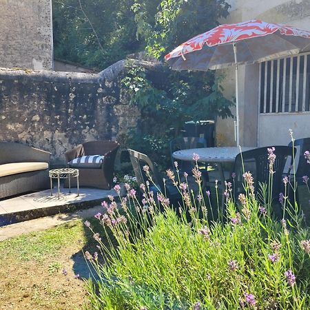 La Maison Aux Iris Pocé-sur-Cisse Extérieur photo