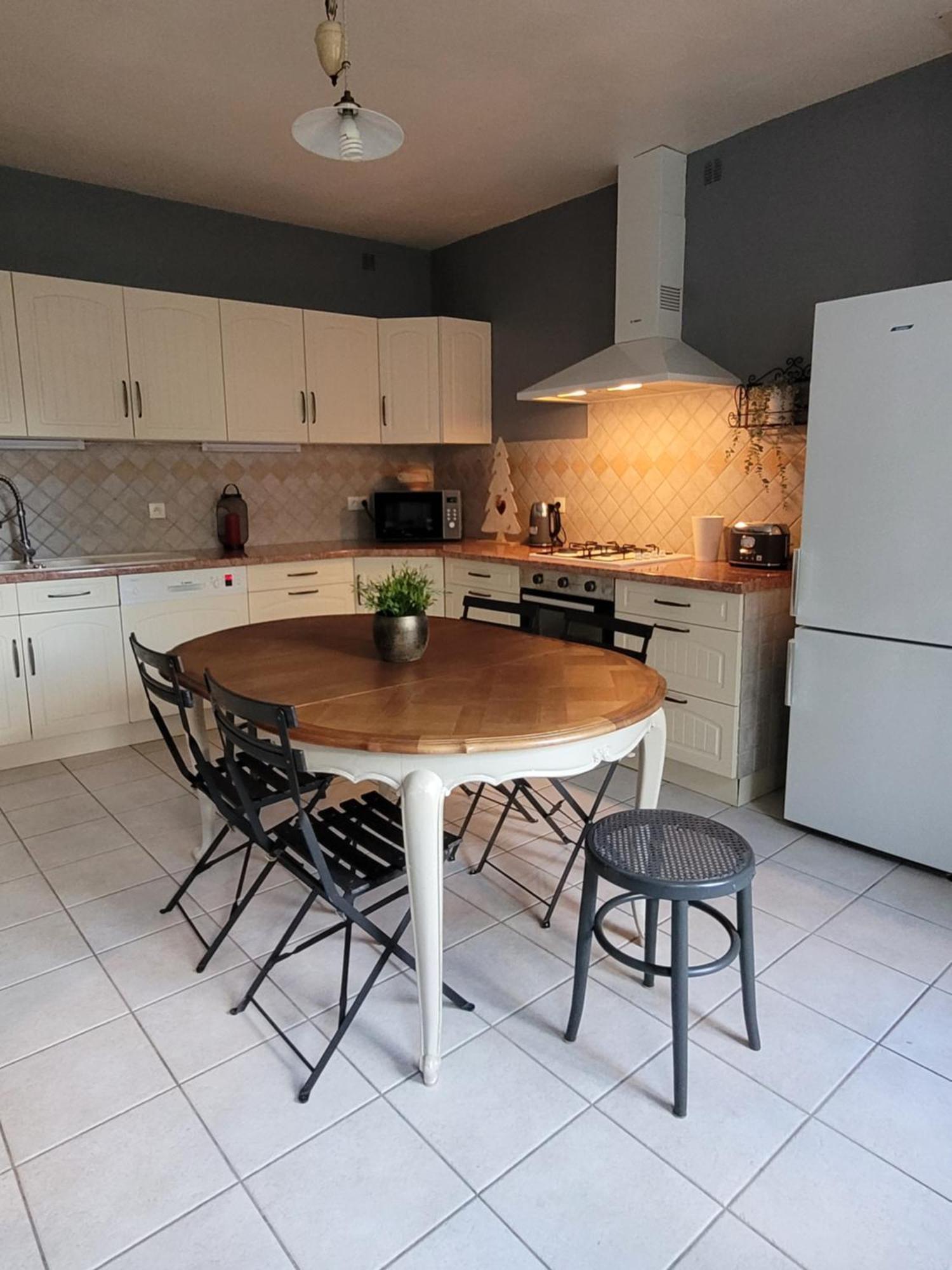 La Maison Aux Iris Pocé-sur-Cisse Extérieur photo